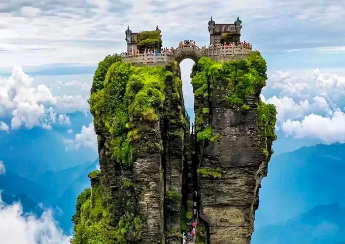 7 Days Zhangjiajie Fanjingshan Tour: Avatar Mountains and Sky Temples