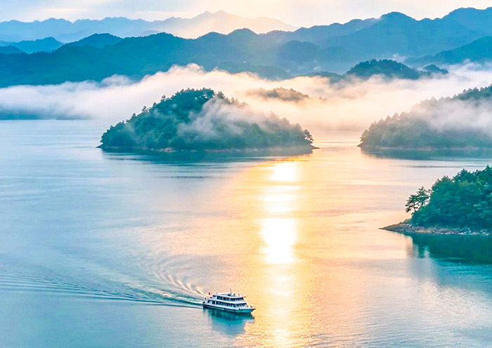 2 Days Qia dao Lake Tour  from Ha gzhou with Relaxi g Full Day C uise