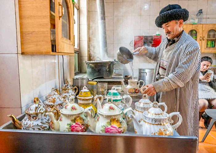 8 Days Southern Xinjiang Tour from Kashgar to Tashkurgan Turpan Urumqi - 3