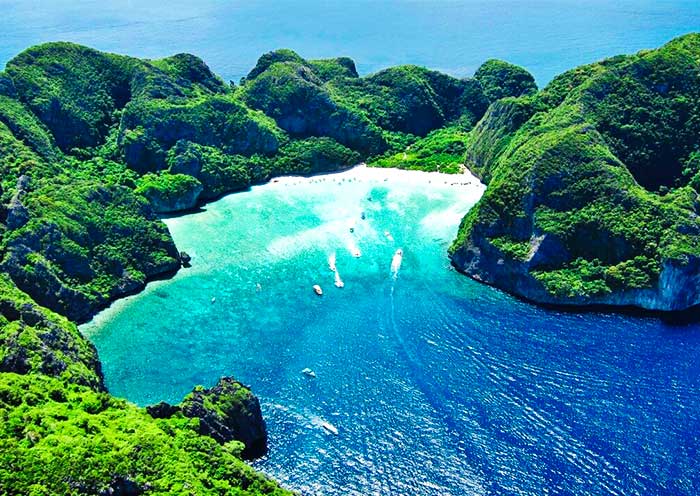14 Days Thailand Malaysia Singapore Tour: Beaches, Culture & Wildlife Encounters