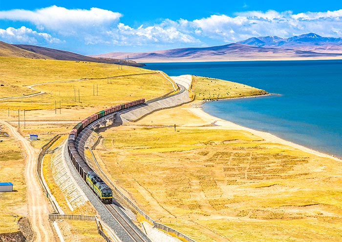 10 Days Qinghai-Tibet Railway Tour from Xining to Lhasa & Everest Base Camp - 2