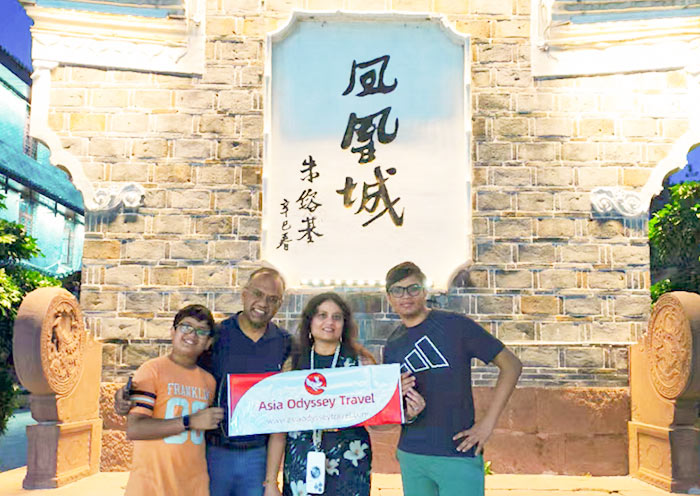 6 Days Zhangjiajie Tour from Singapore: Direct Flight to Zhangjiajie Mountains & Towns - 2